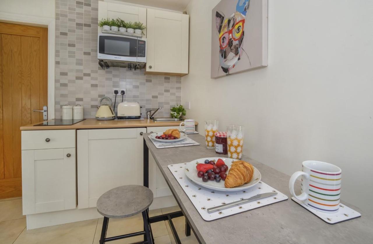 The Beehive Studio Appartement York Buitenkant foto
